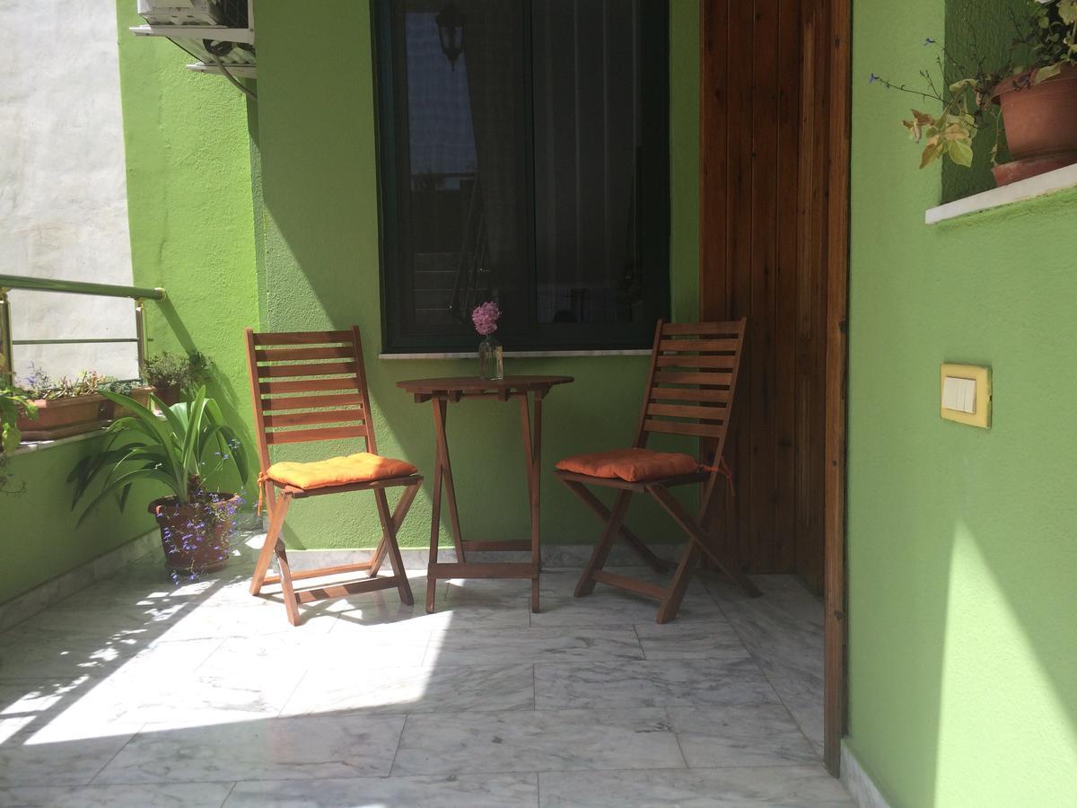 Friends House Bed & Breakfast Tirana Bagian luar foto